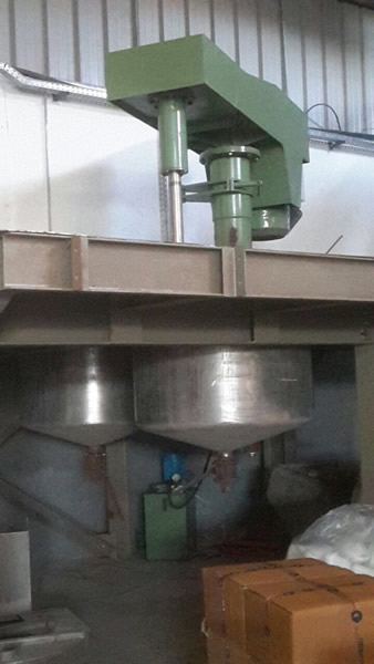 Çift Kazanlı Dönerli Dispers Mikseri